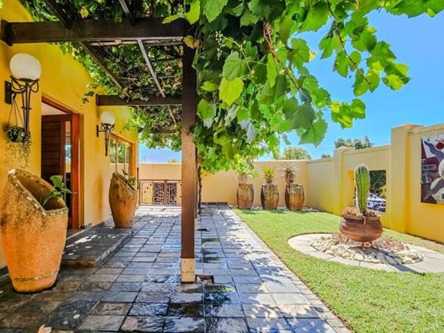 House for sale in Durbanville, Western Cape