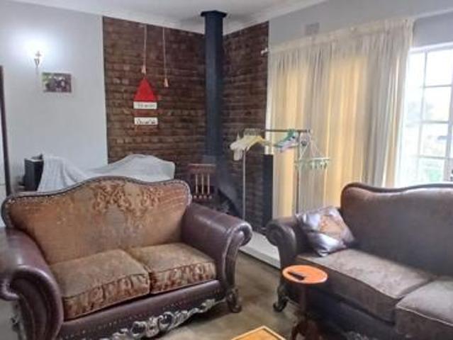 House for sale in Oudtshoorn Local Municipality, Garden Route District Municipality