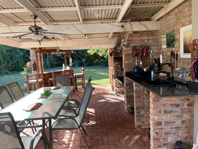 House for sale in Bushmans River Mouth, Eastern Cape