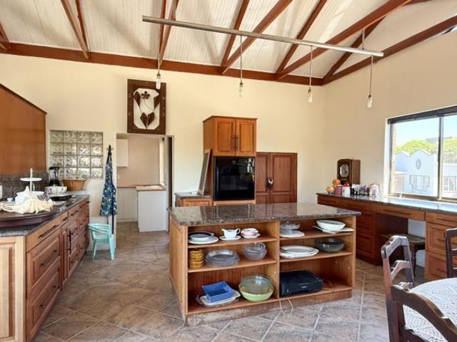 House for sale in Bushmans River Mouth, Eastern Cape