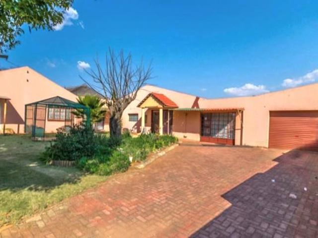 House for sale in Westonaria, Gauteng