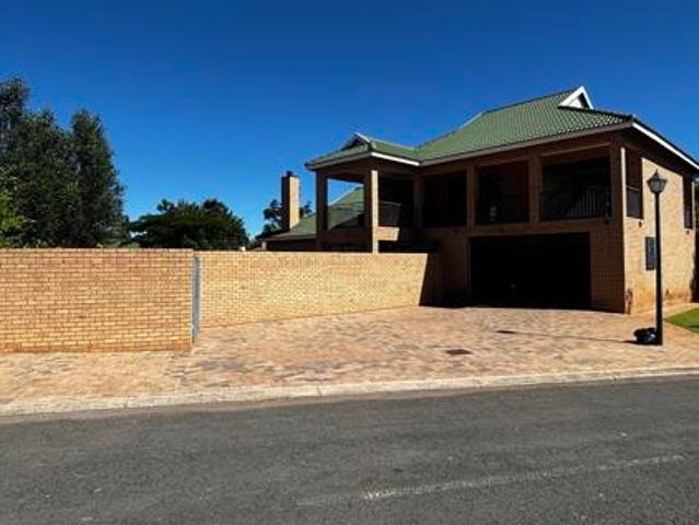 House for sale in Rustenburg Local Municipality, Bojanala Platinum District Municipality