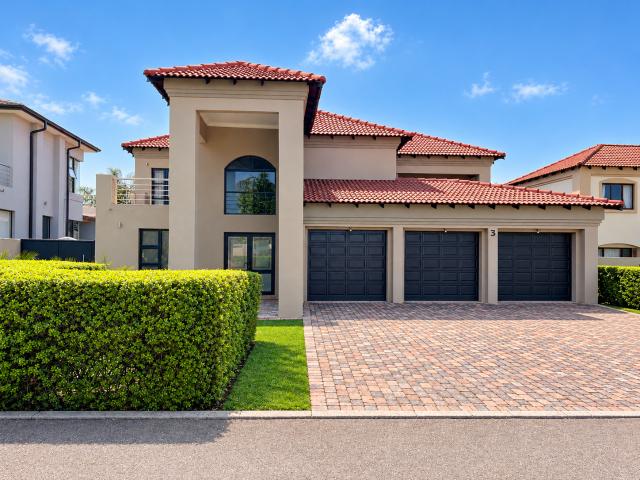 House for sale in Waterkloof, Gauteng