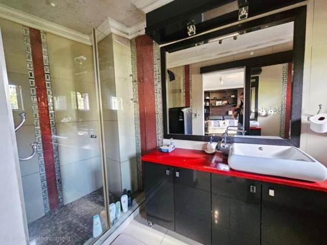 House for rent in Waterkloof, Gauteng