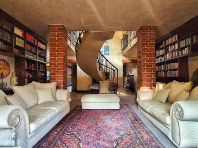 House for rent in North West