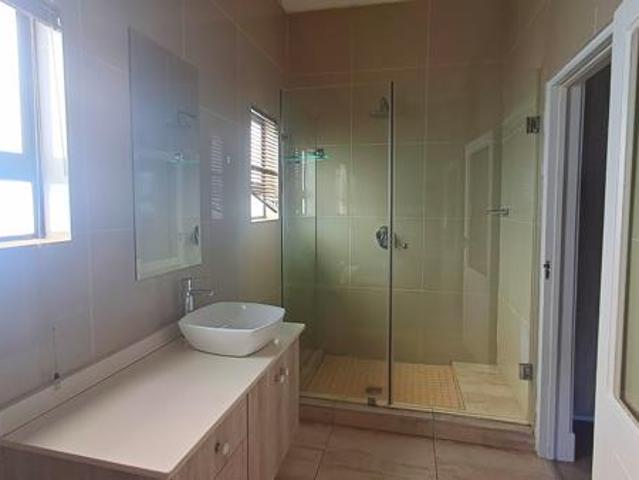 House for rent in North West
