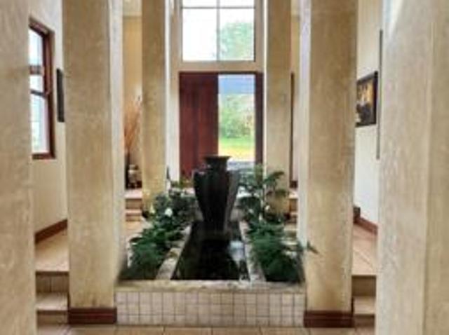 House for rent in Waterkloof, Gauteng