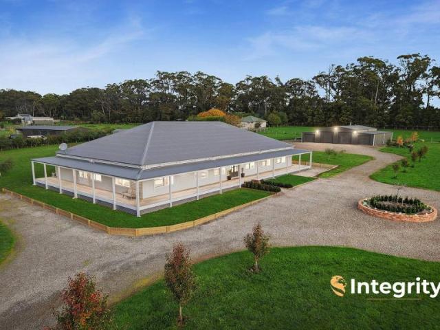 House for rent in Kinglake West, Victoria