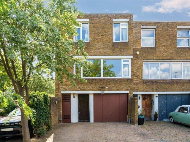 House for sale in Cat Hill, England