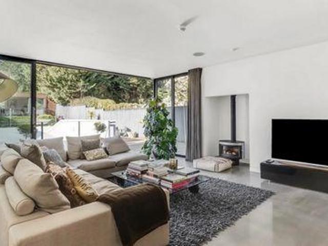 House for sale in Greater London