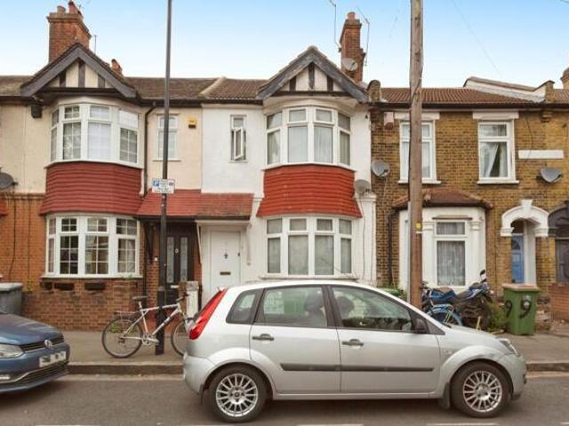 House for sale in London, Greater London