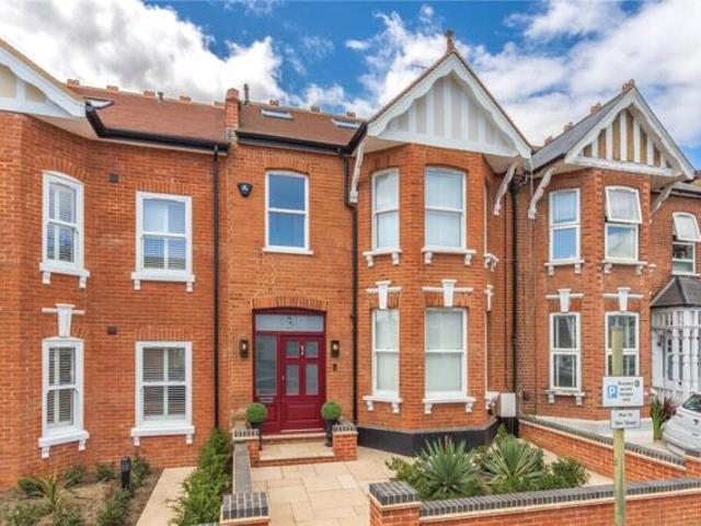 House for sale in The Hale, Mill Hill