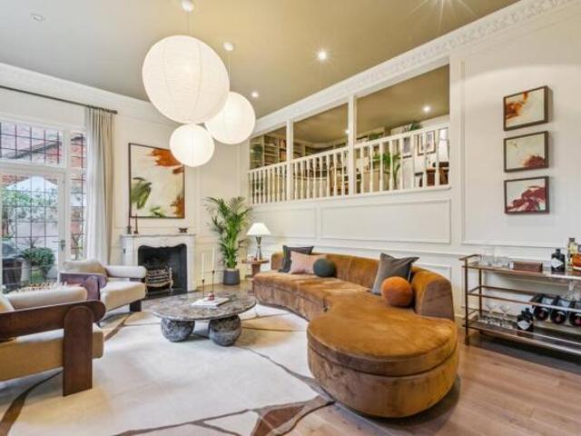 House for rent in Kensington, Greater London