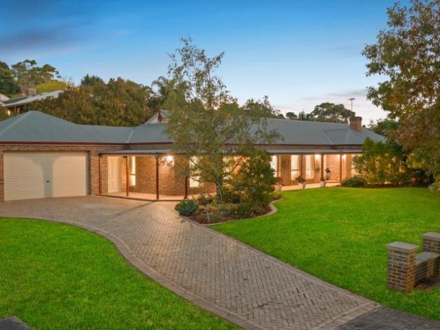 House for sale in Lysterfield South, Melbourne