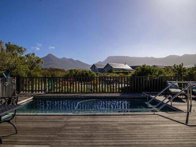 House for sale in Cape Town Ward 69, Noordhoek