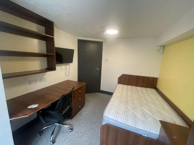 House for rent in Burley, West Yorkshire