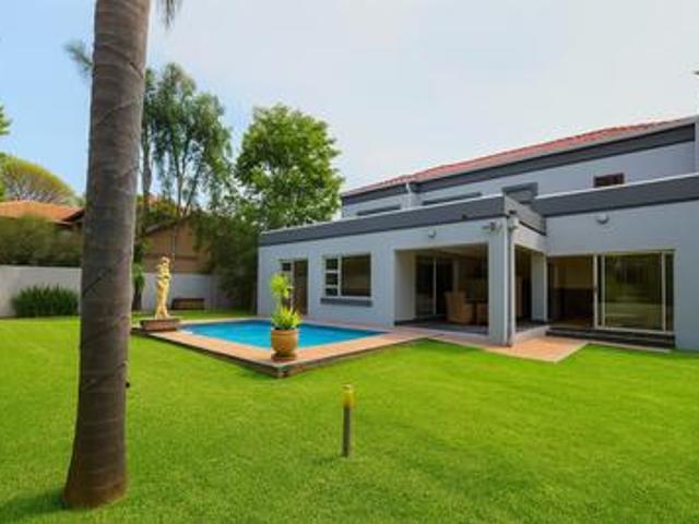 House for sale in Waterkloof, Gauteng