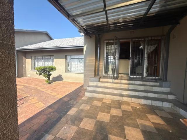 House for sale in Vosloorus, Gauteng