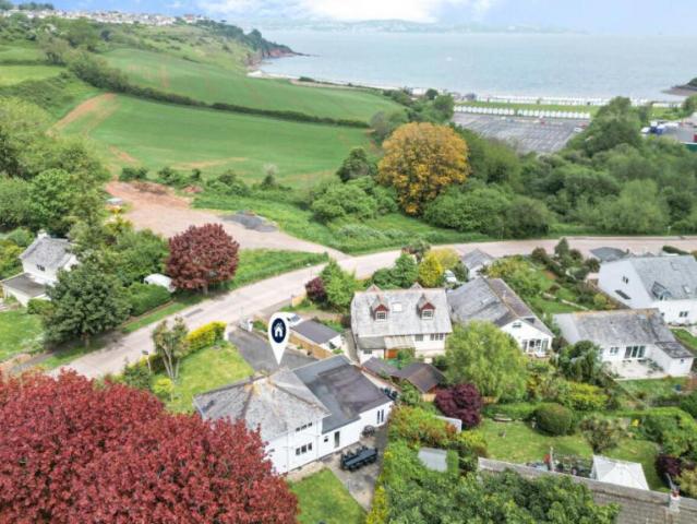 House for sale in Broadsands, Galmpton