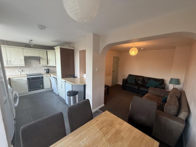 Room for rent in Dines Green, Worcestershire