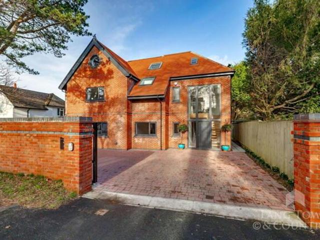 House for sale in Mount Wise, Isle Of Man