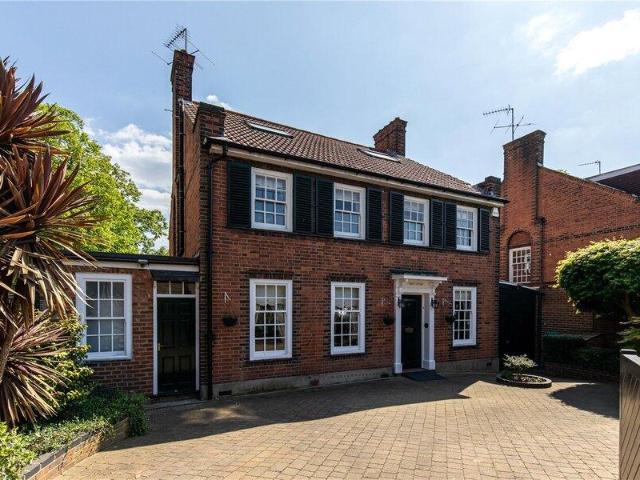 House for sale in Cat Hill, England