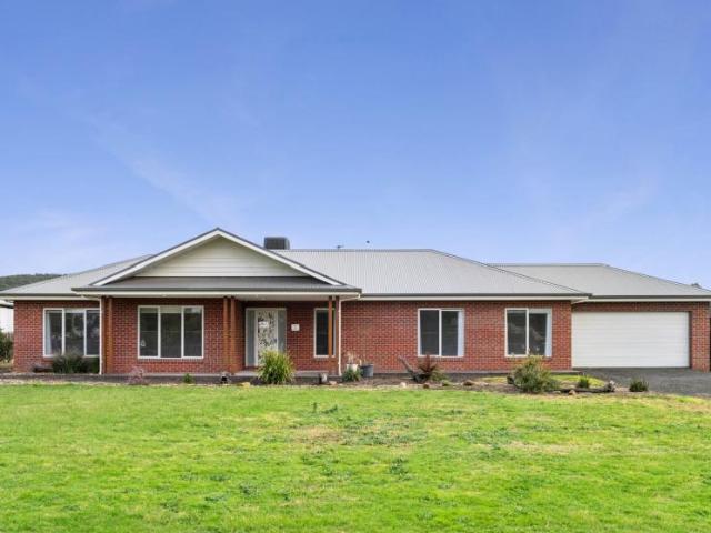 House for rent in Riddells Creek, Victoria