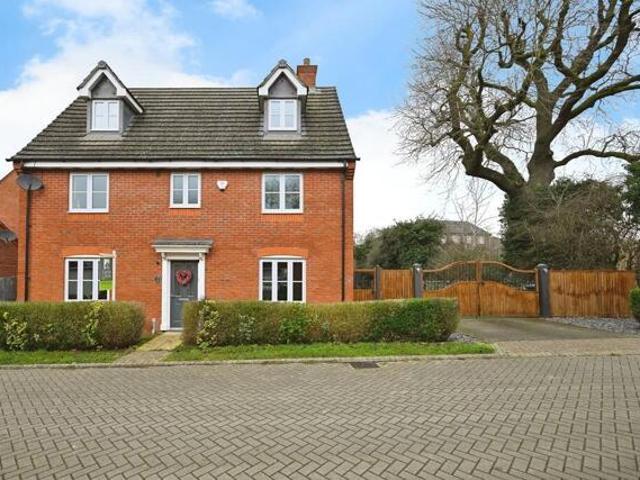 House for sale in New Bilton, Warwickshire