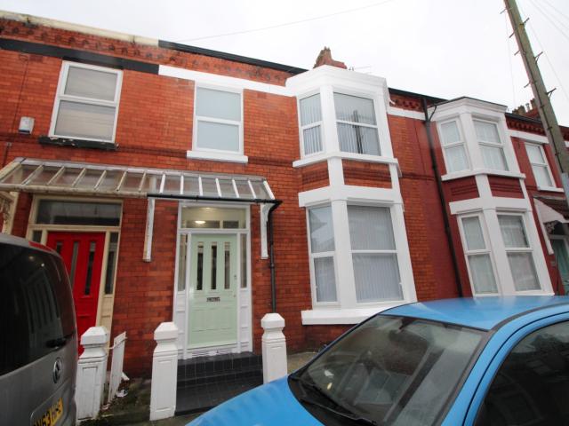 House for rent in Calderstones