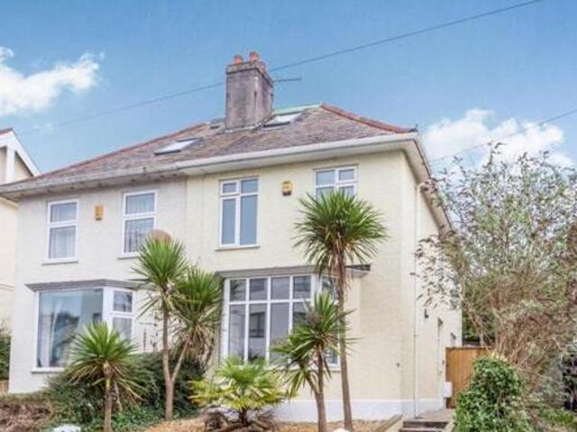 House for rent in Follaton, Strode