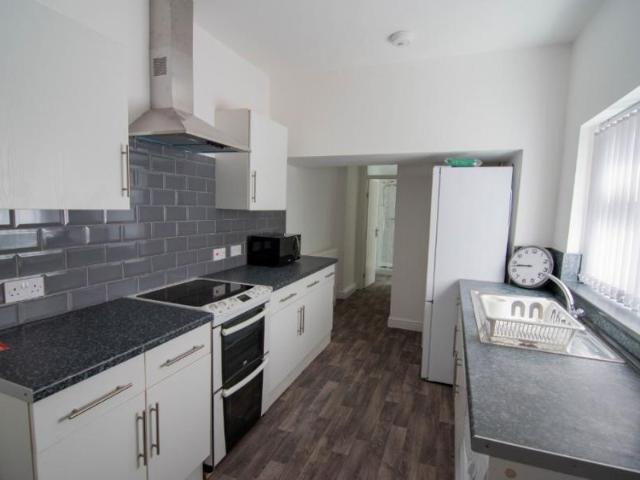 House for rent in Stoke, Stoke-on-Trent