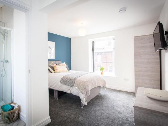 Room for rent in Buckley Wells, Bury
