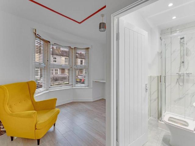 Room for rent in Greater London