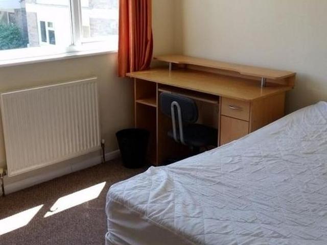 Room for rent in Hales Place, The Bridge