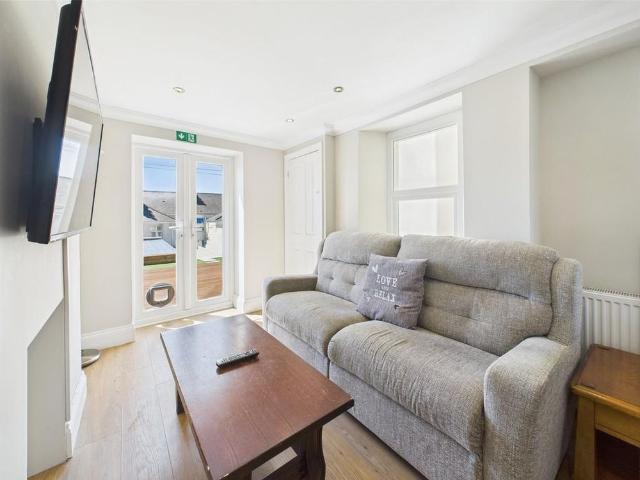 Room for rent in St.Judes, Mount Wise