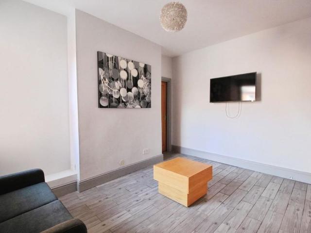 Room for rent in Northgate Village, Two Mills