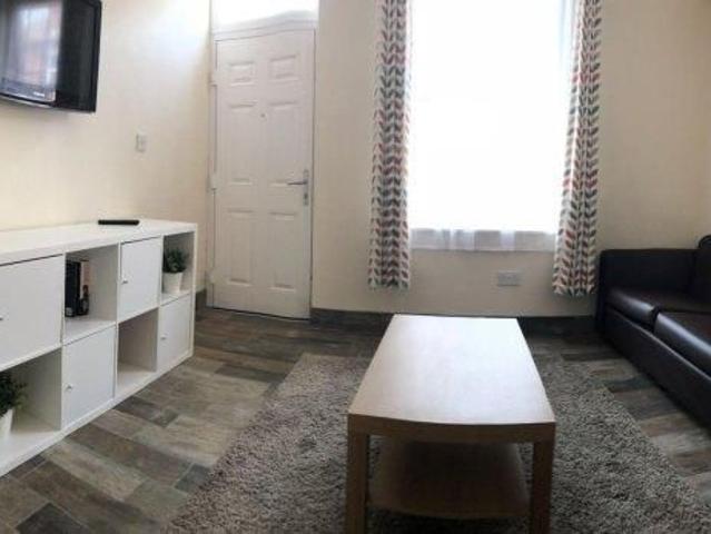 Room for rent in South Yorkshire