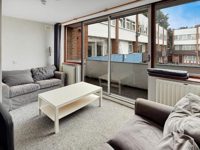 Room for rent in The Slade, Oxfordshire