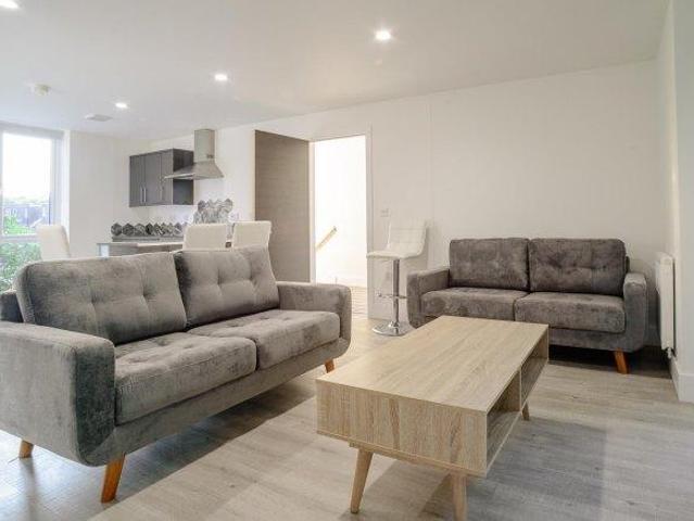 Room for rent in Attenborough, East Midlands