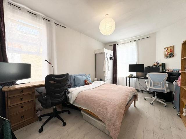 Room for rent in Greater London