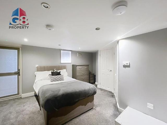 Room for rent in Worsbrough Common, Worsbrough