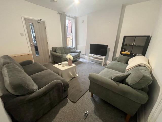 Room for rent in Endcliffe, Isle Of Man