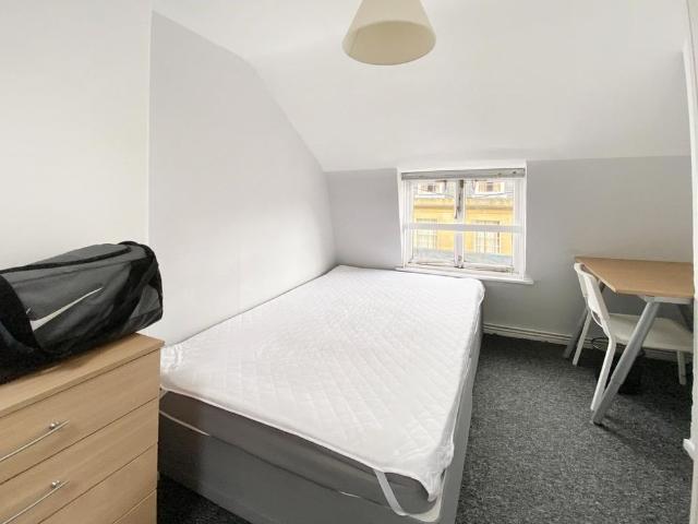 Room for rent in The Slade, Oxfordshire