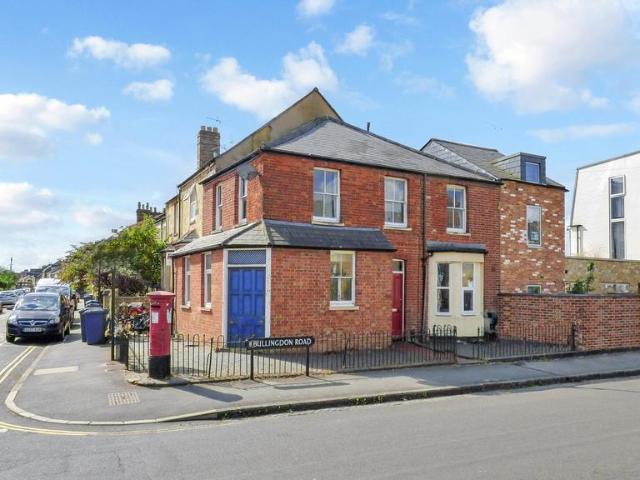 Room for rent in Robin Hood, The Slade
