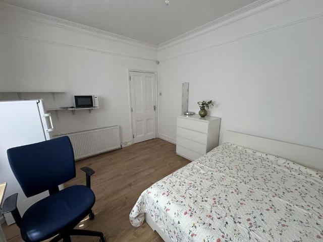 Room for rent in Harlesden, Greater London