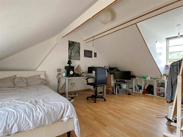 Room for rent in Round Hill, Brighton & Hove