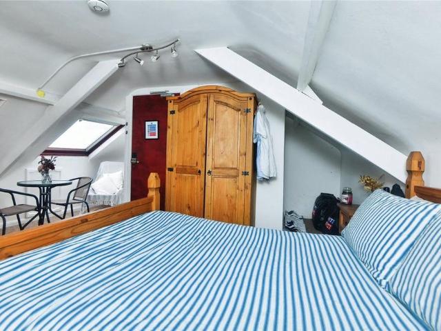 Room for rent in St. Judes, Plymouth