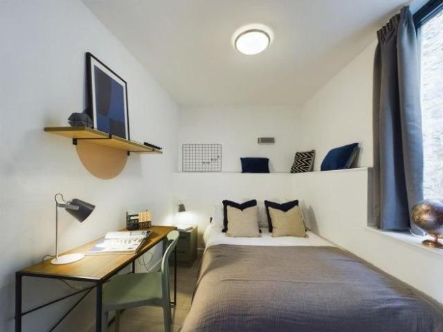 Room for rent in Castle and Priory Precinct, Lancaster