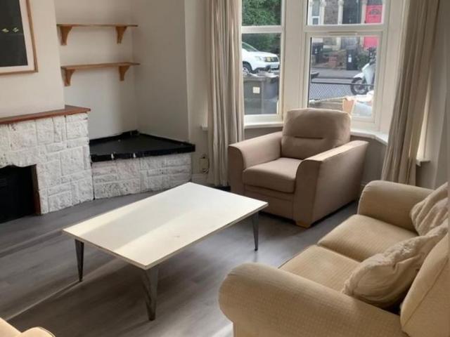Room for rent in Bishopston, Feckenham