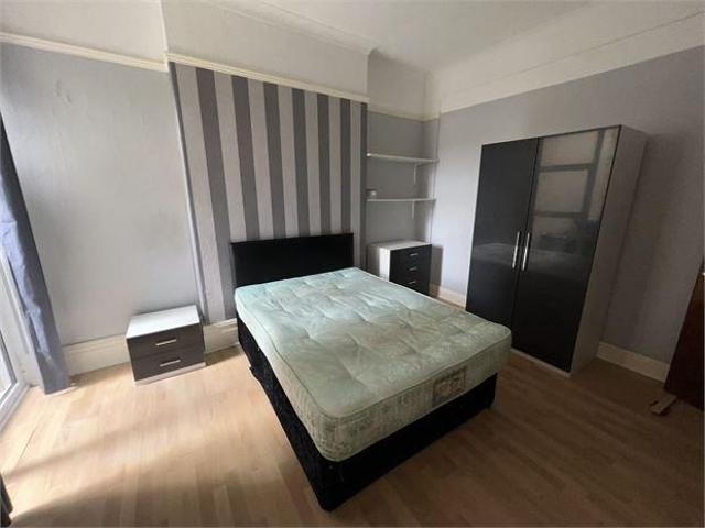Room for rent in Nangreaves, Wales